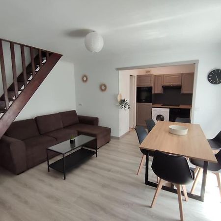 Duplex Cosy Apartment Gonesse Exterior photo